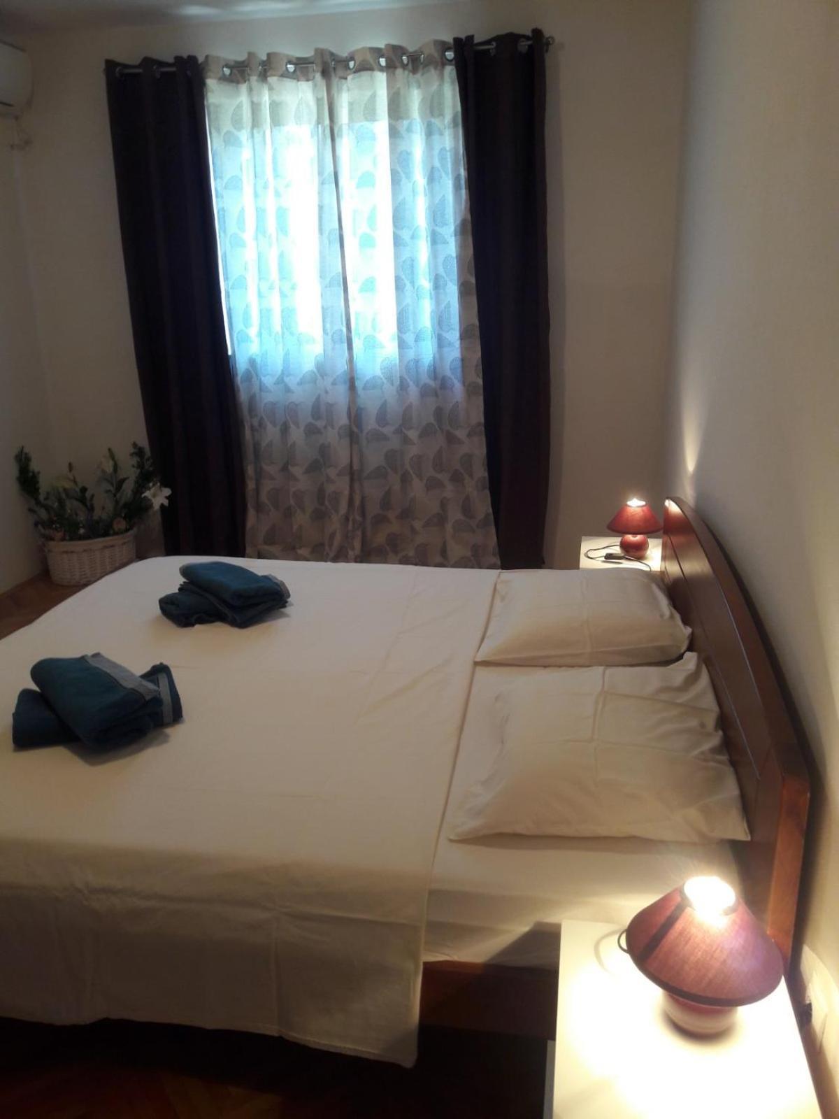 Fei Fei Apartments Račišće Værelse billede
