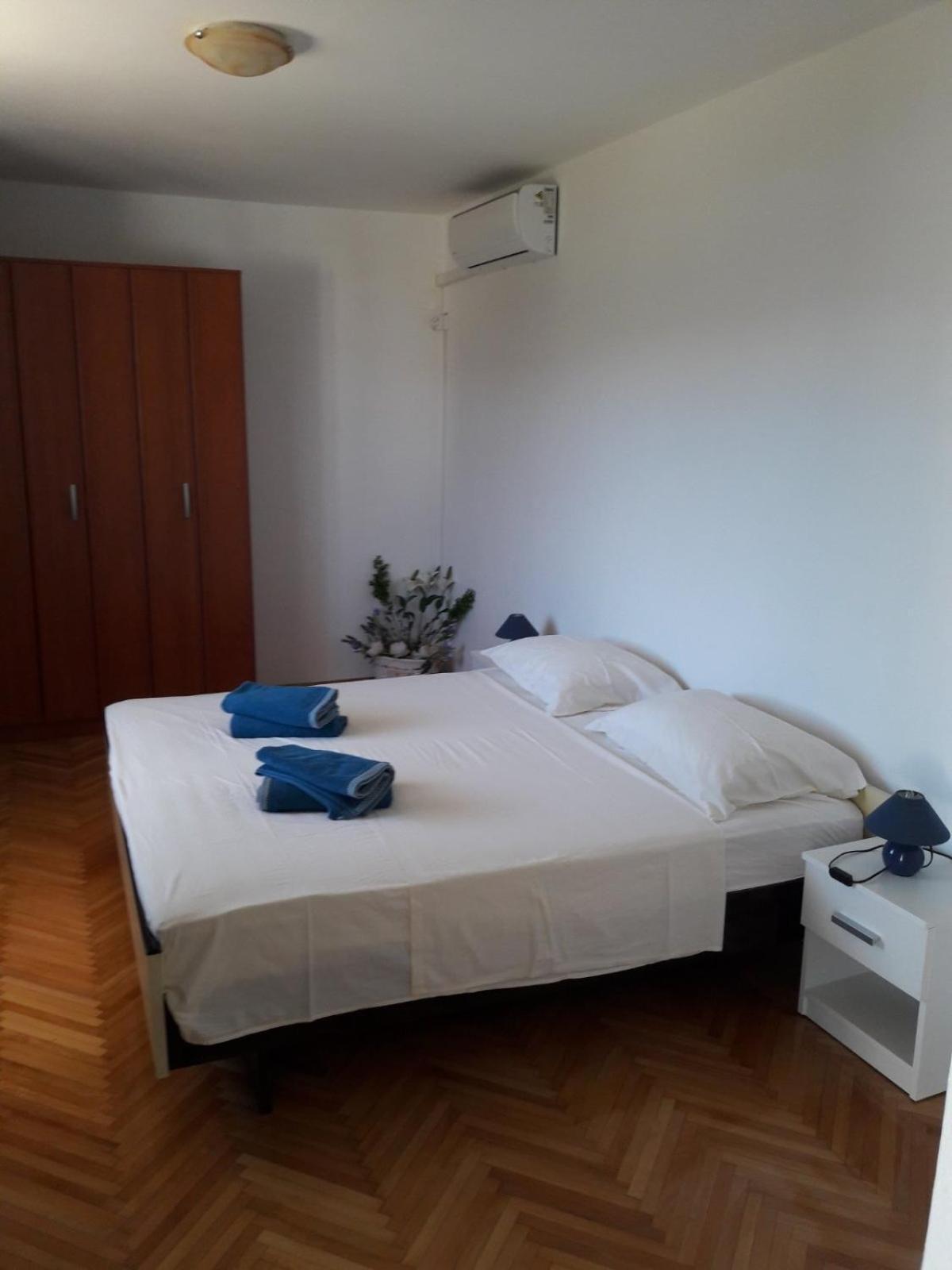 Fei Fei Apartments Račišće Værelse billede