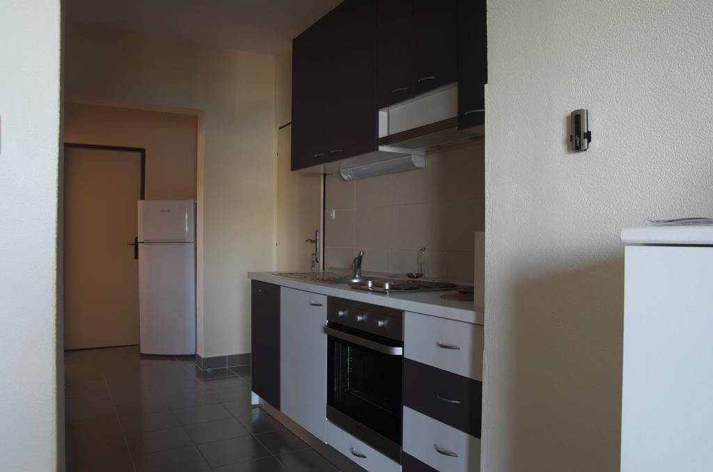 Fei Fei Apartments Račišće Eksteriør billede